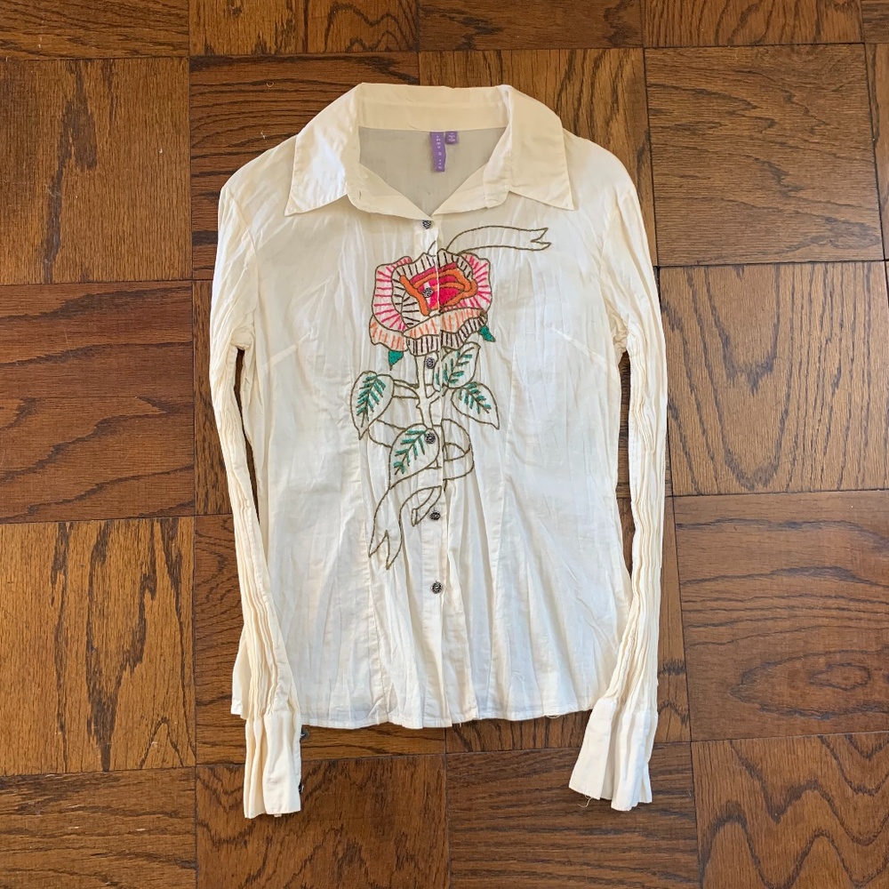 Emma & Sam Embroidered Shirt Size Small